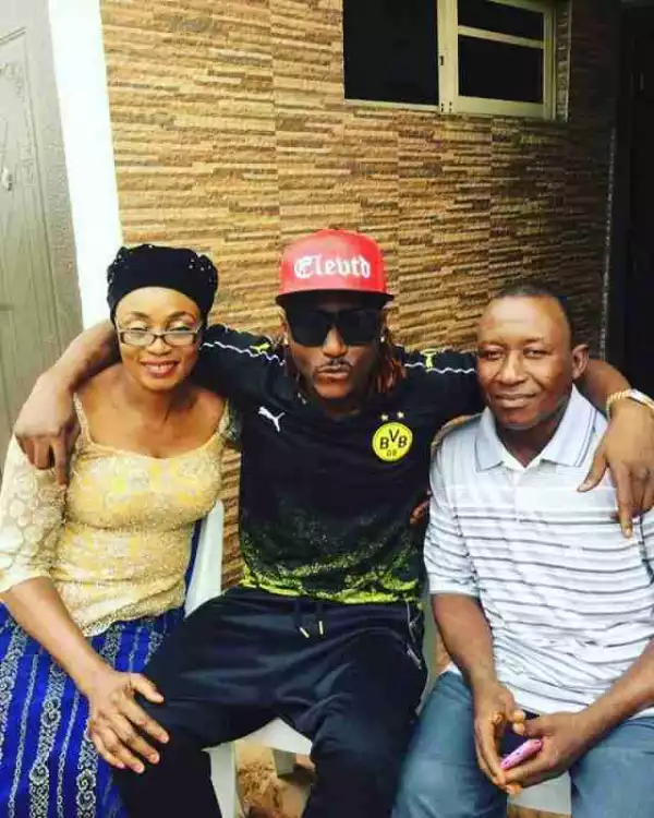 Singer Terry G Shows Off His Parents (Photo)